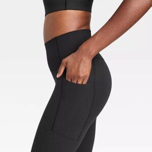 All in Motion High-Rise Side Pockets Black Sculpting 7/8 Leggings (M) NWOT!